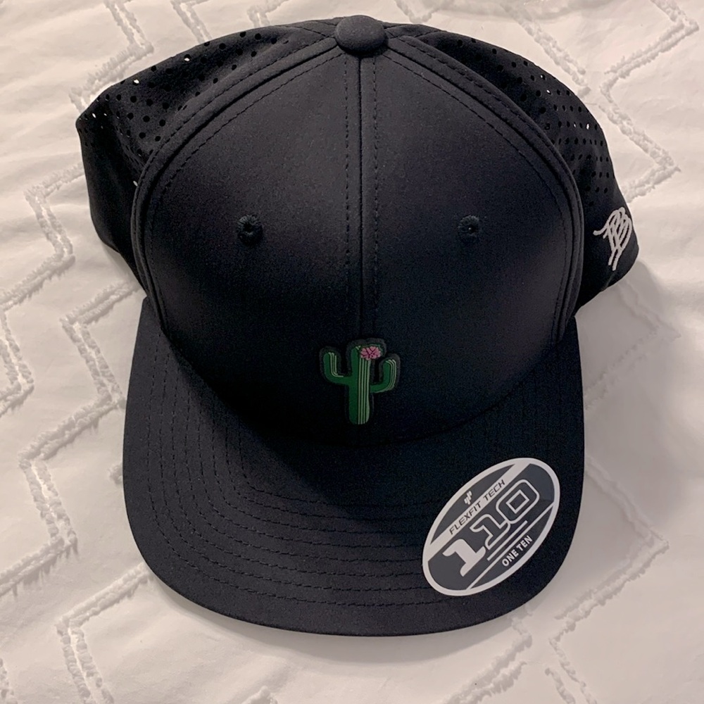NEW Branded Bills Elite Classic Hat- Black